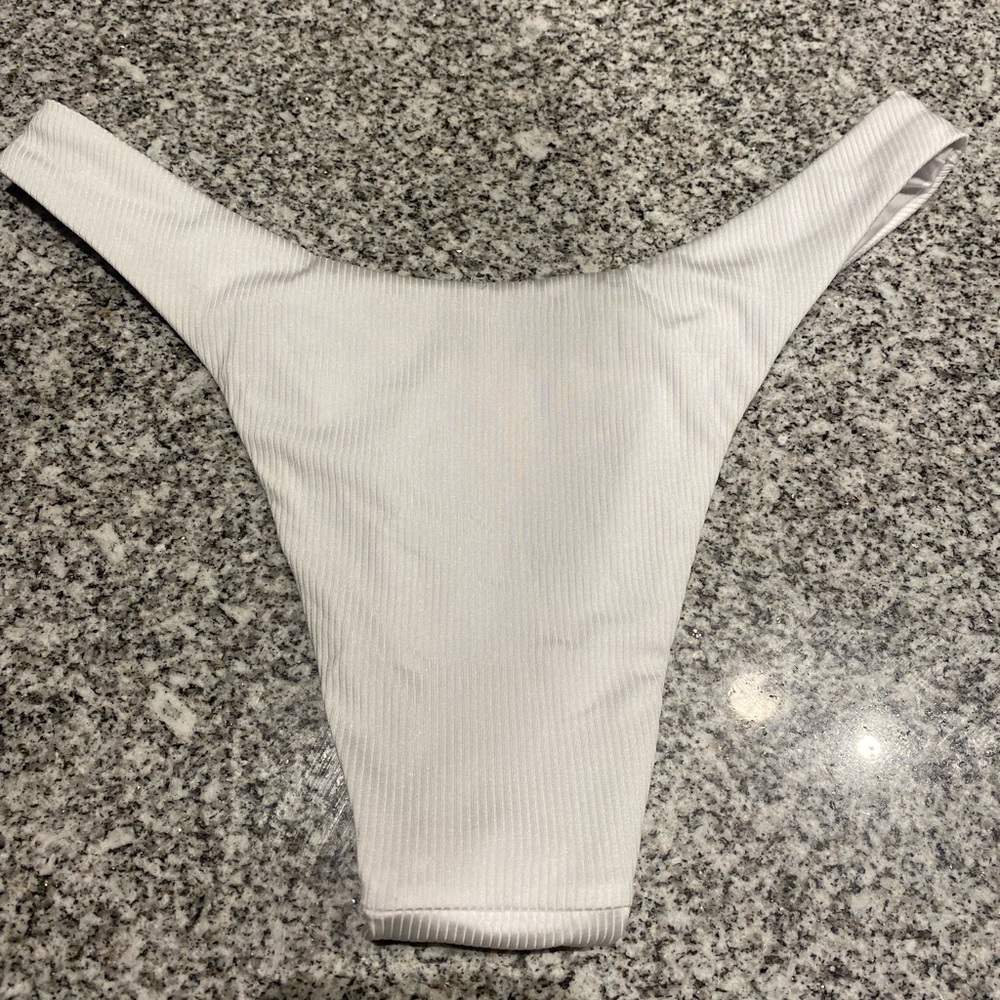 Victoria’s Secret High cut bikini bottom